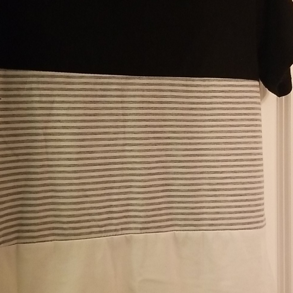 Color block T-shirt - Picture 2 of 3